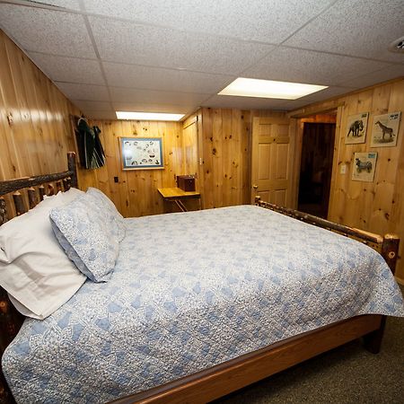Log Cabin Lodge & Suites Jones Mills Exteriér fotografie