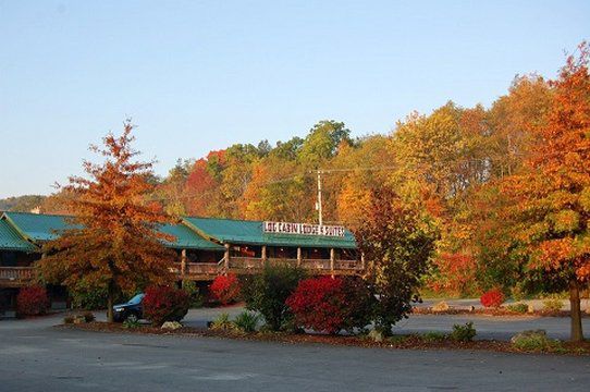 Log Cabin Lodge & Suites Jones Mills Exteriér fotografie