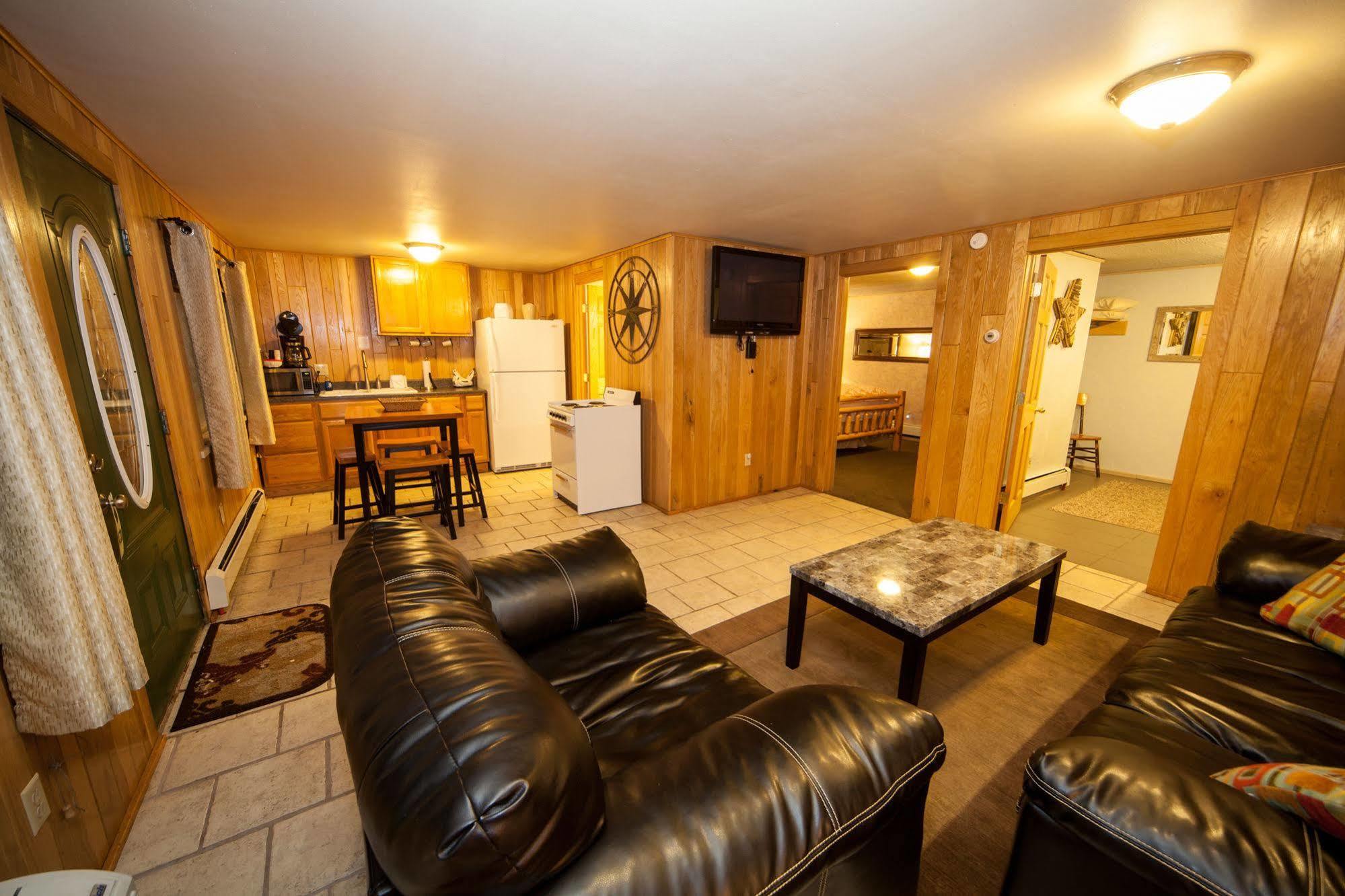 Log Cabin Lodge & Suites Jones Mills Exteriér fotografie